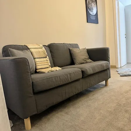 Santa Croce Moon Daire